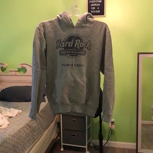 Grey sweatshirt